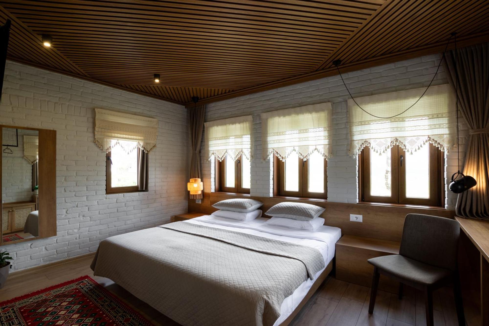 The Stone Sky Hotel Gjirokastër Exteriör bild