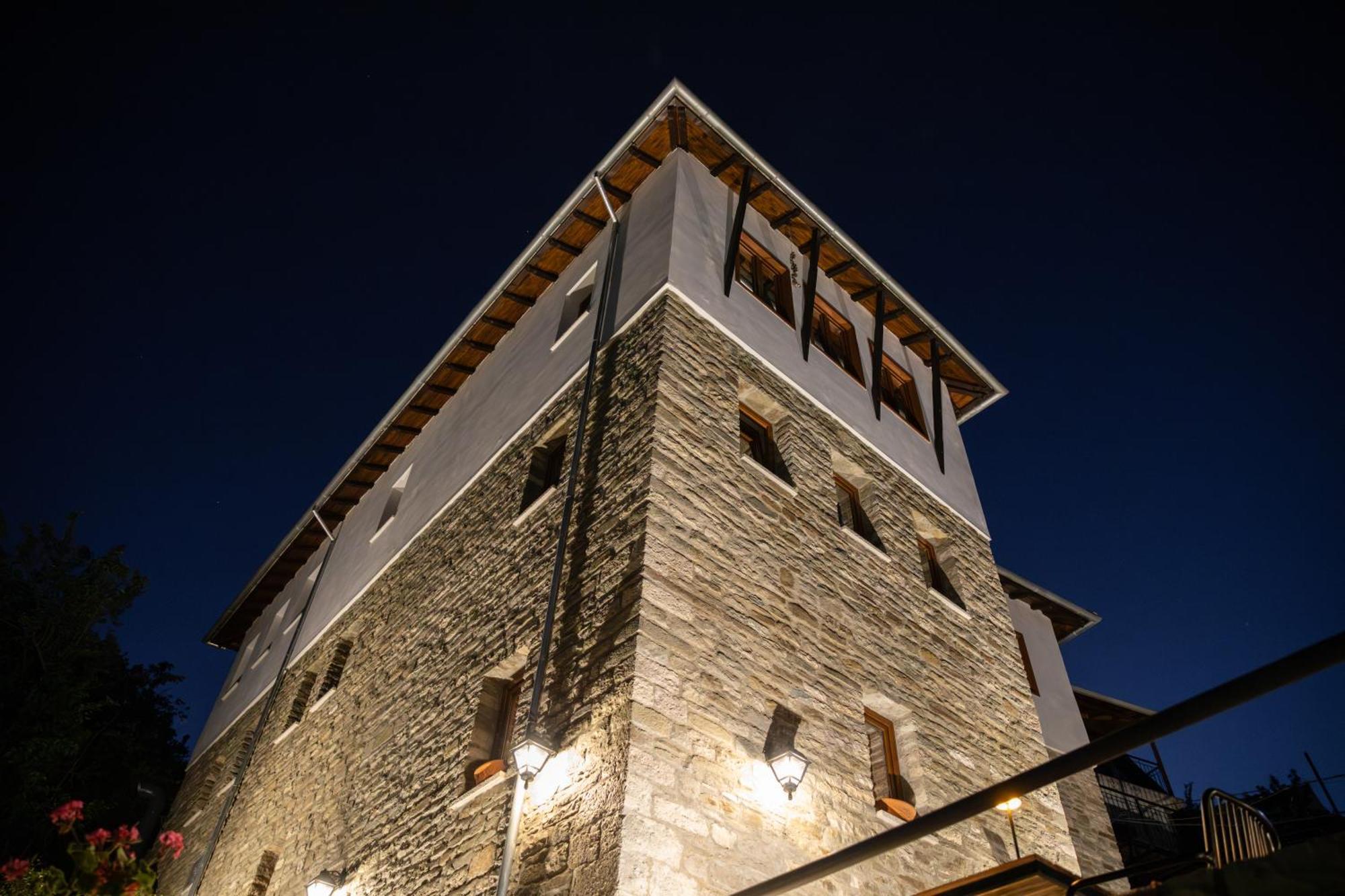 The Stone Sky Hotel Gjirokastër Exteriör bild