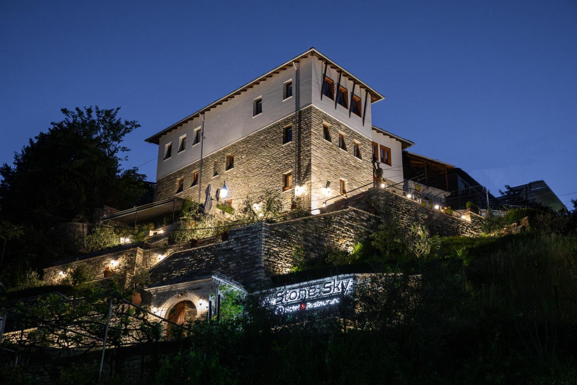 The Stone Sky Hotel Gjirokastër Exteriör bild