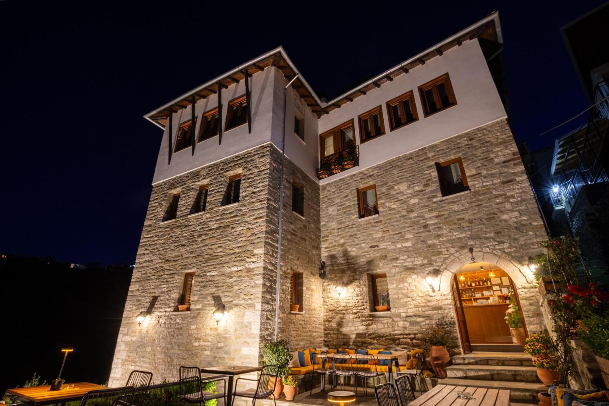 The Stone Sky Hotel Gjirokastër Exteriör bild
