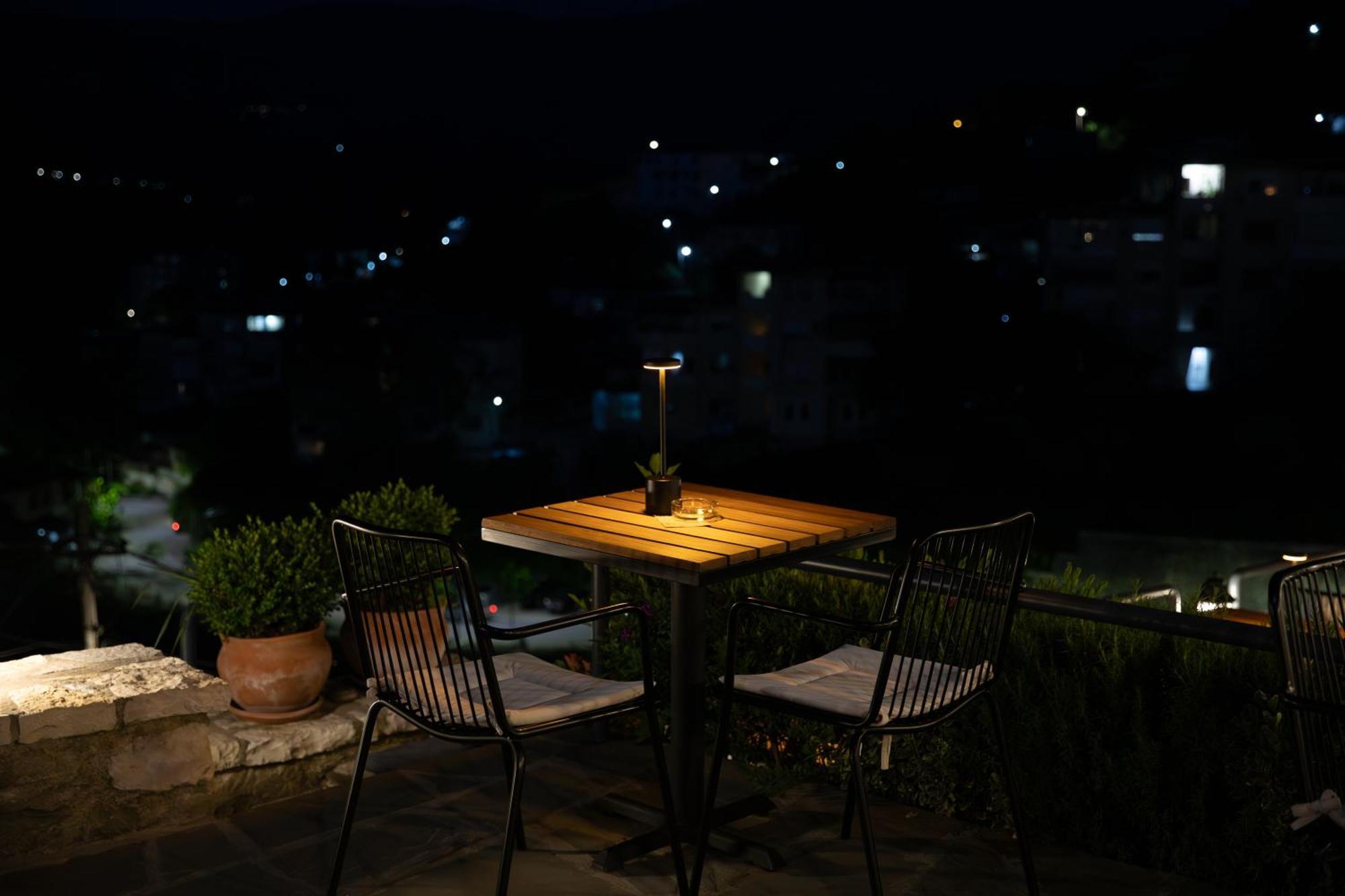 The Stone Sky Hotel Gjirokastër Exteriör bild