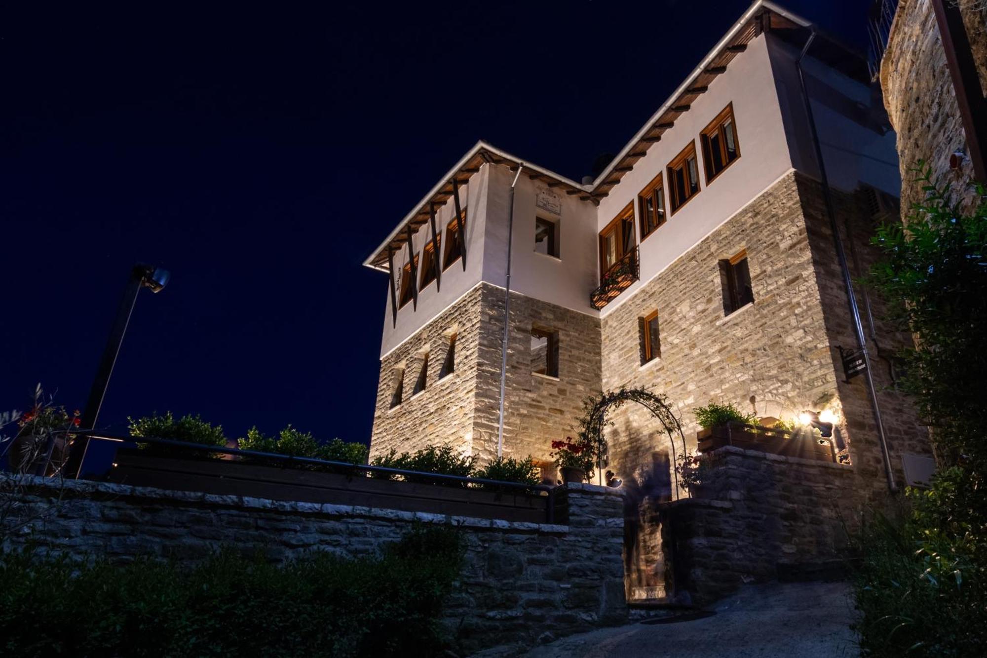 The Stone Sky Hotel Gjirokastër Exteriör bild